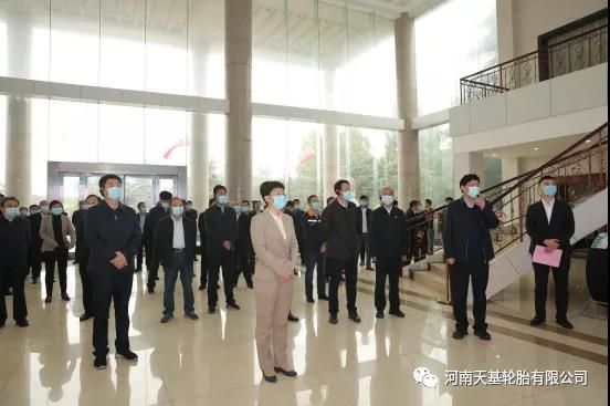 Jiaozuo Municipal Party Secretary Ge Qiaohong And His Delegation Visited The Company To Guide Work
